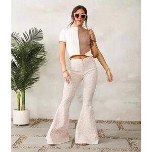 Peach Love California Floral High Rise Extreme Flare Leg Jeans - Size Medium NWT